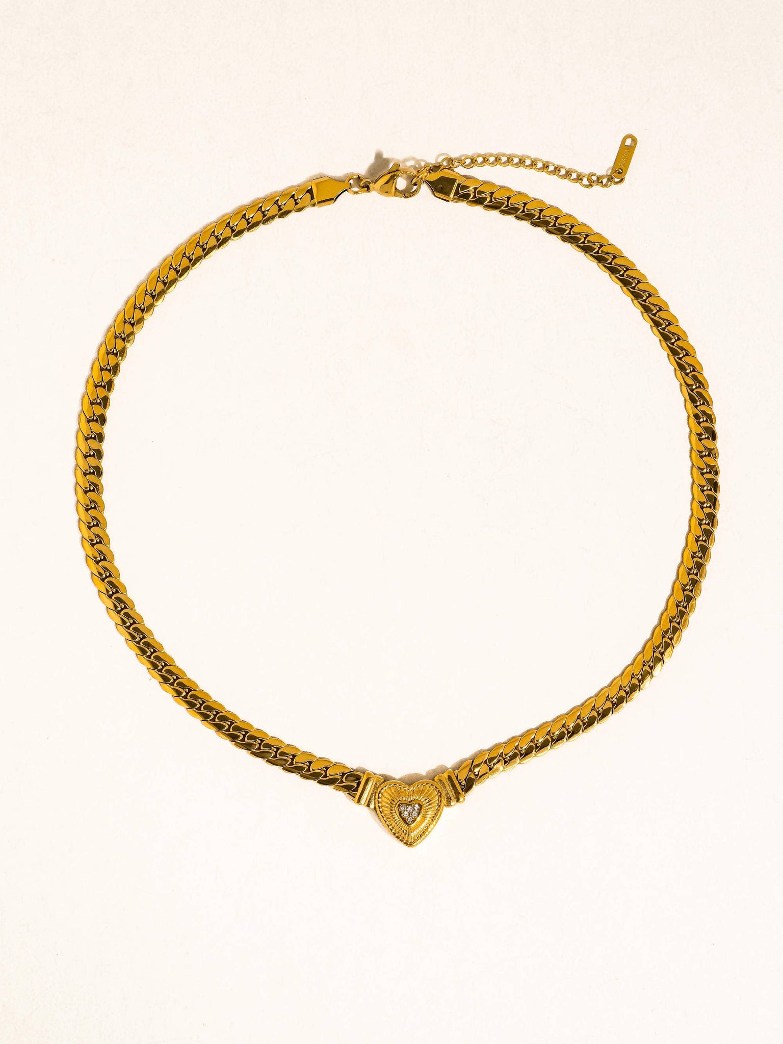 Arwen 18K Gold Non-Tarnish Heart Pendant Chain Necklace