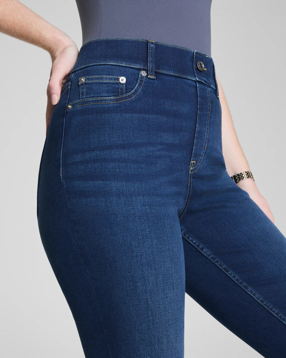 SPANXshape™ Ankle Skinny Jeans