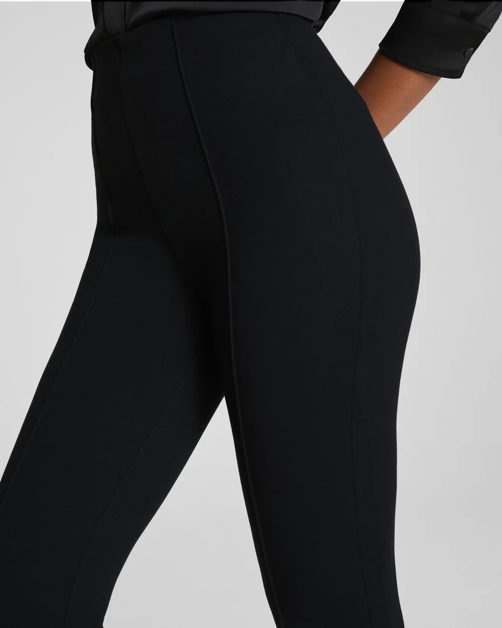 SPANXsupersmooth™ Ponte Ankle Slim Pant