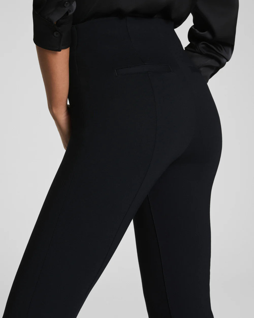 SPANXsupersmooth™ Ponte Ankle Slim Pant