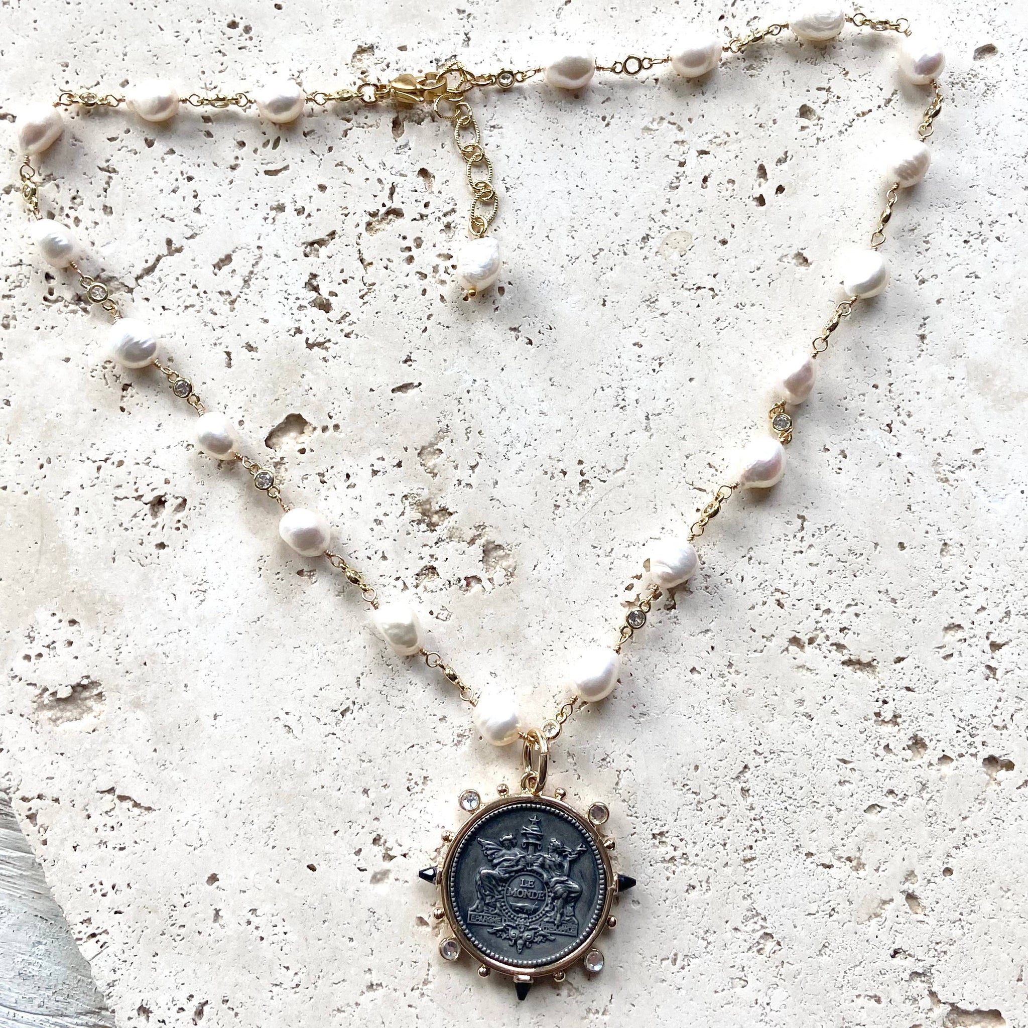 Horse Pearl Necklace