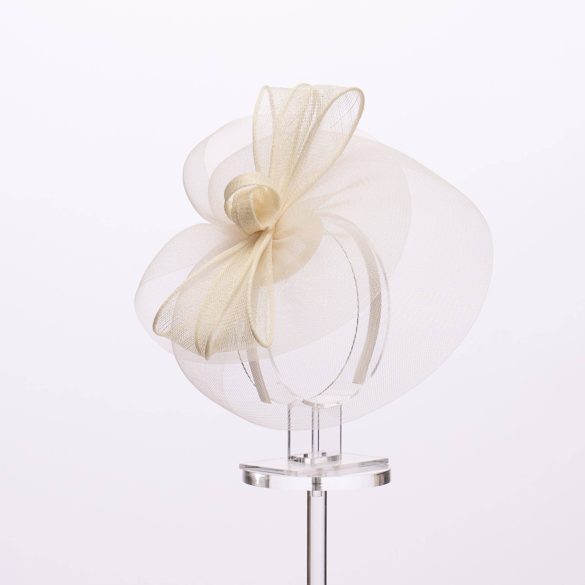 Sinamay/Crinoline Bow Fascinator