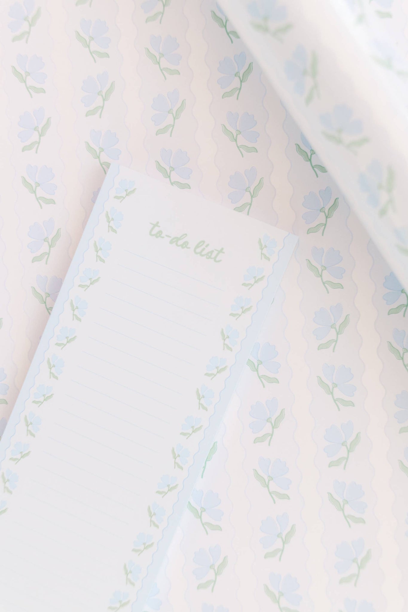 Blue Flower Wavy List Notepad