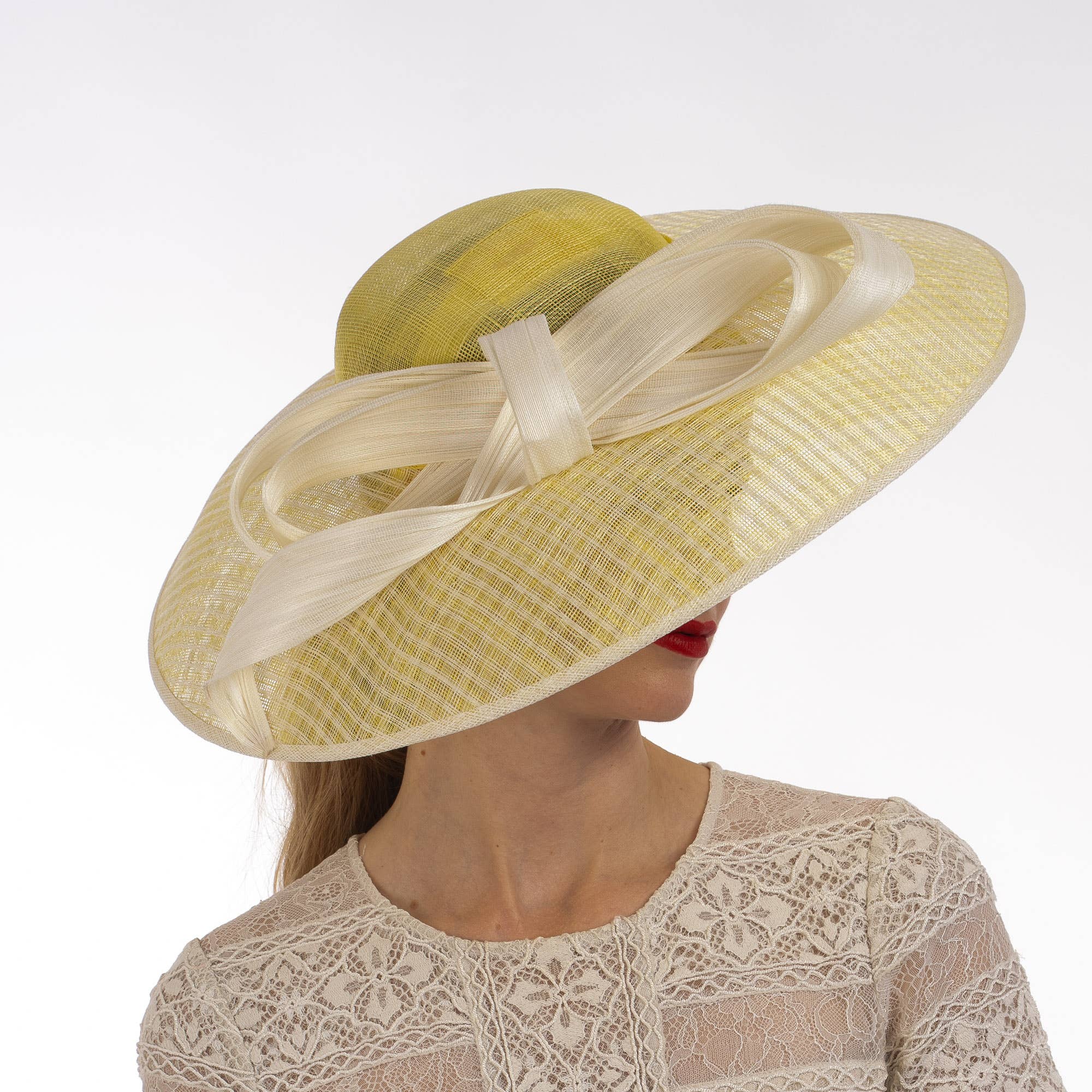 Dual Color Sinamay Base With Jinsin Buntal Bow