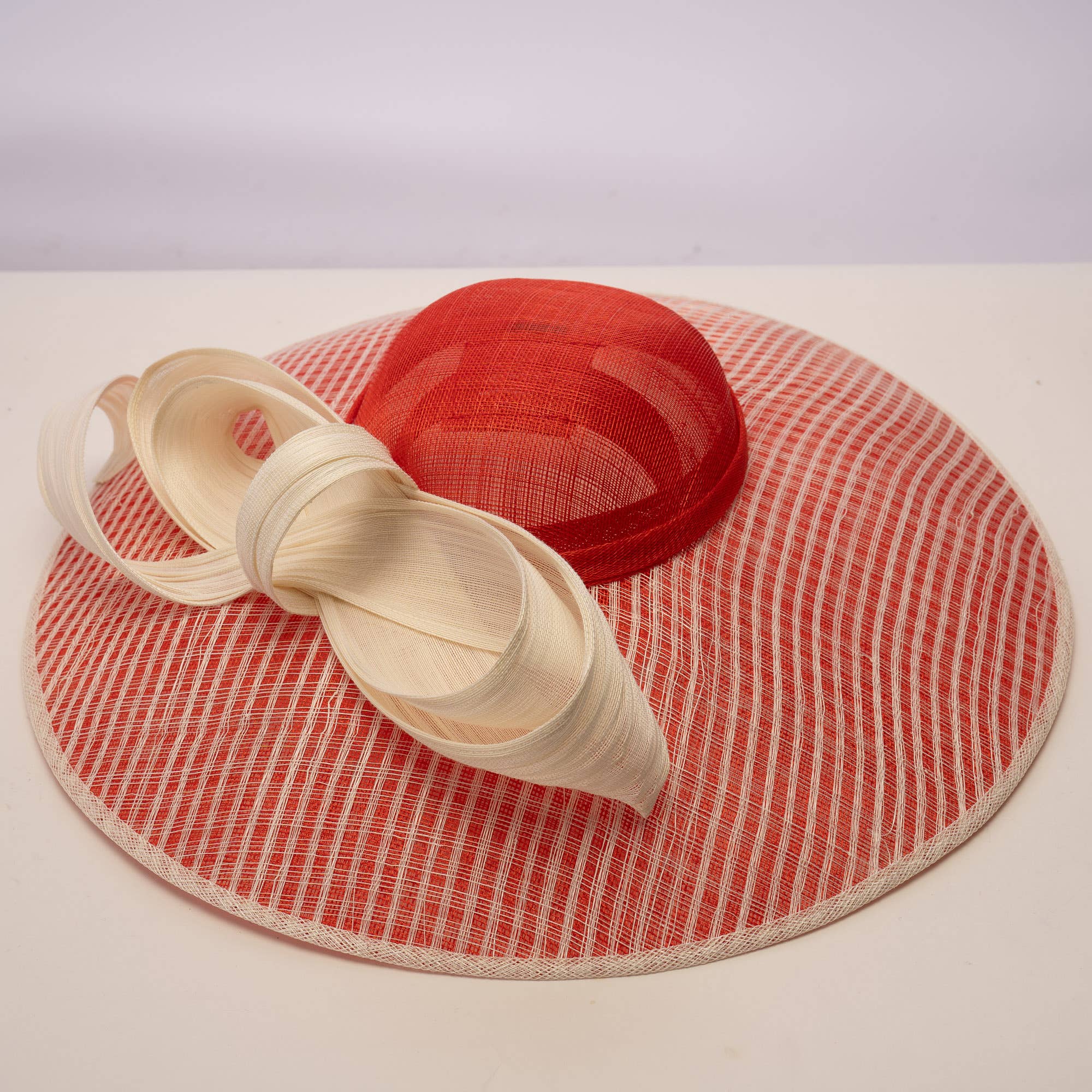 Dual Color Sinamay Base With Jinsin Buntal Bow