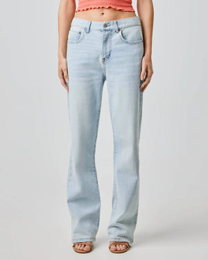 Boyfriend Jean Light Wash
