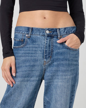 Boyfriend Jean Medium Wash