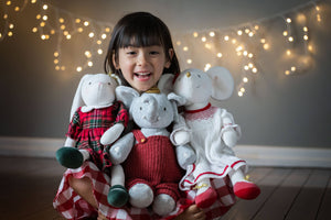Holiday Meiya the Mouse in White Muslin Dress