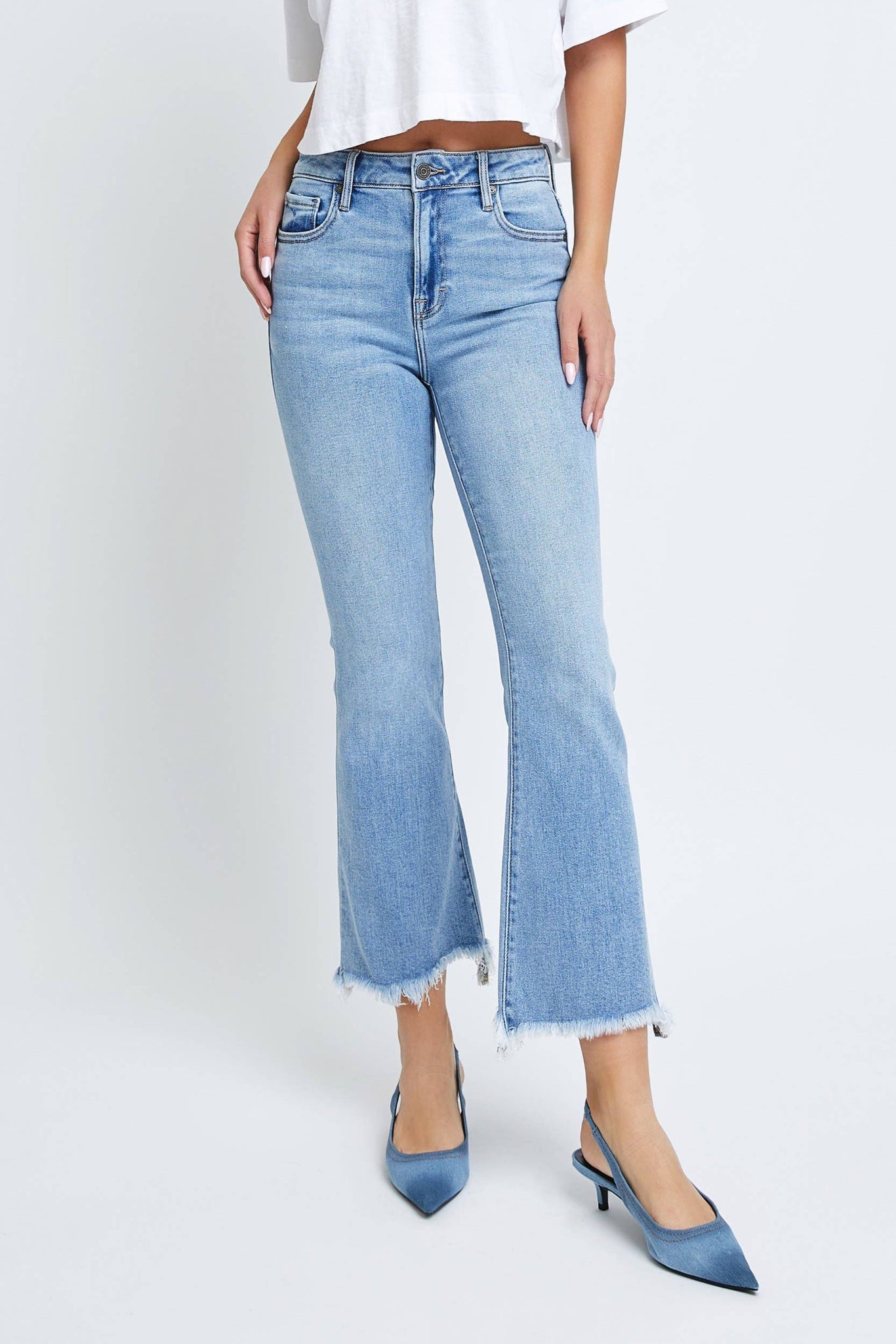 Hidden Jeans Medium Wash Clean Frayed Hem Stretch Crop Flare