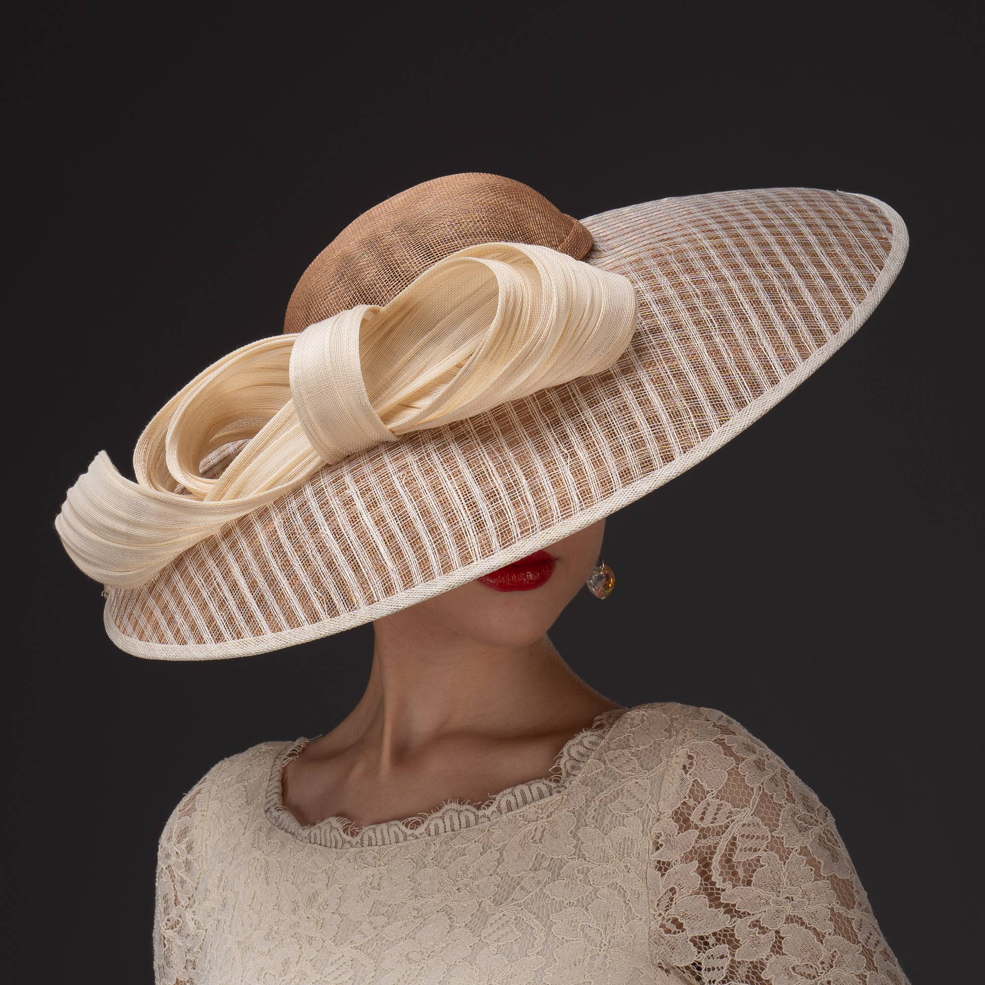 Dual Color Sinamay Base With Jinsin Buntal Bow