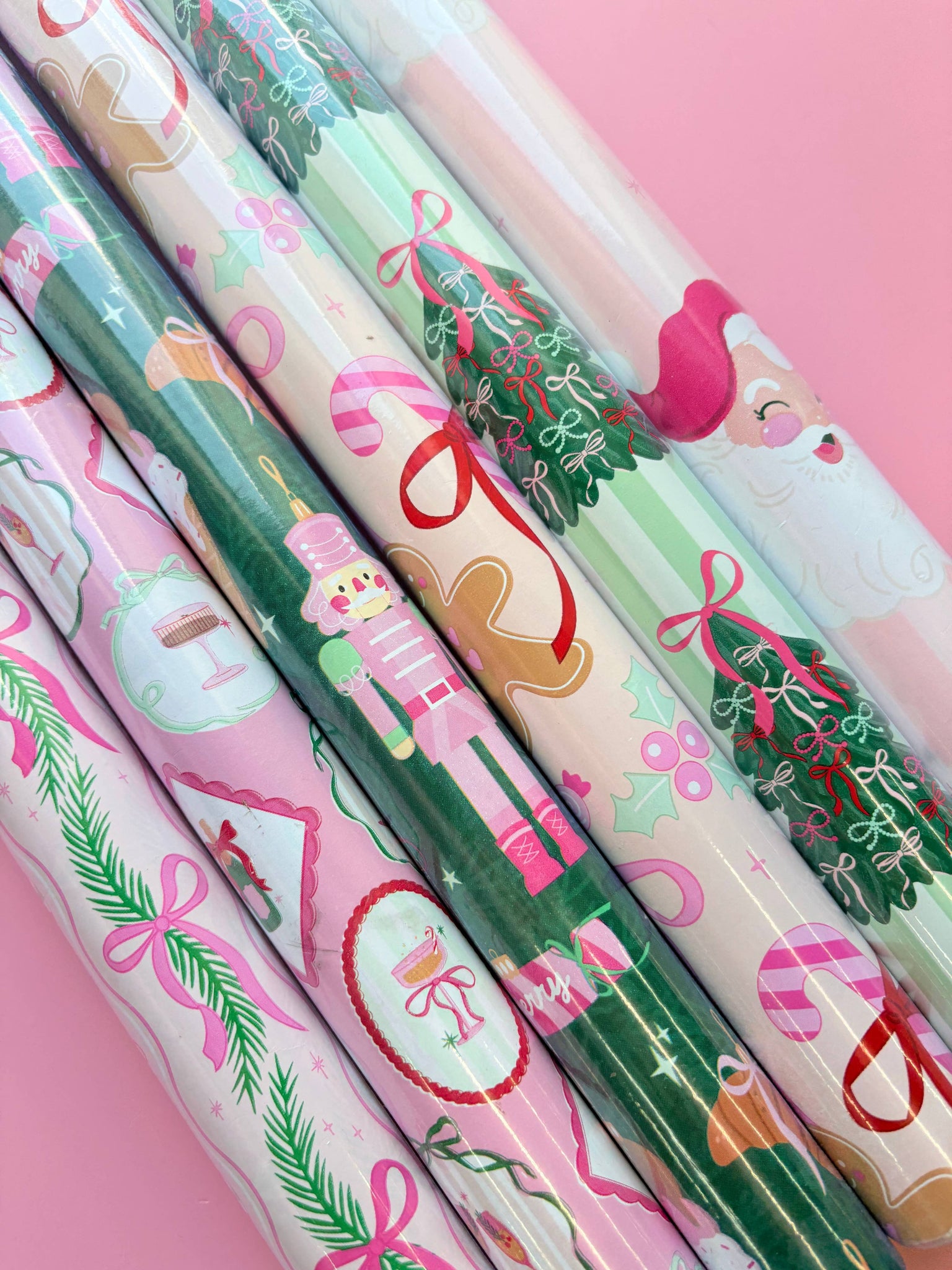 Ultimate Holiday It Girl - Continuous Wrapping Paper Roll