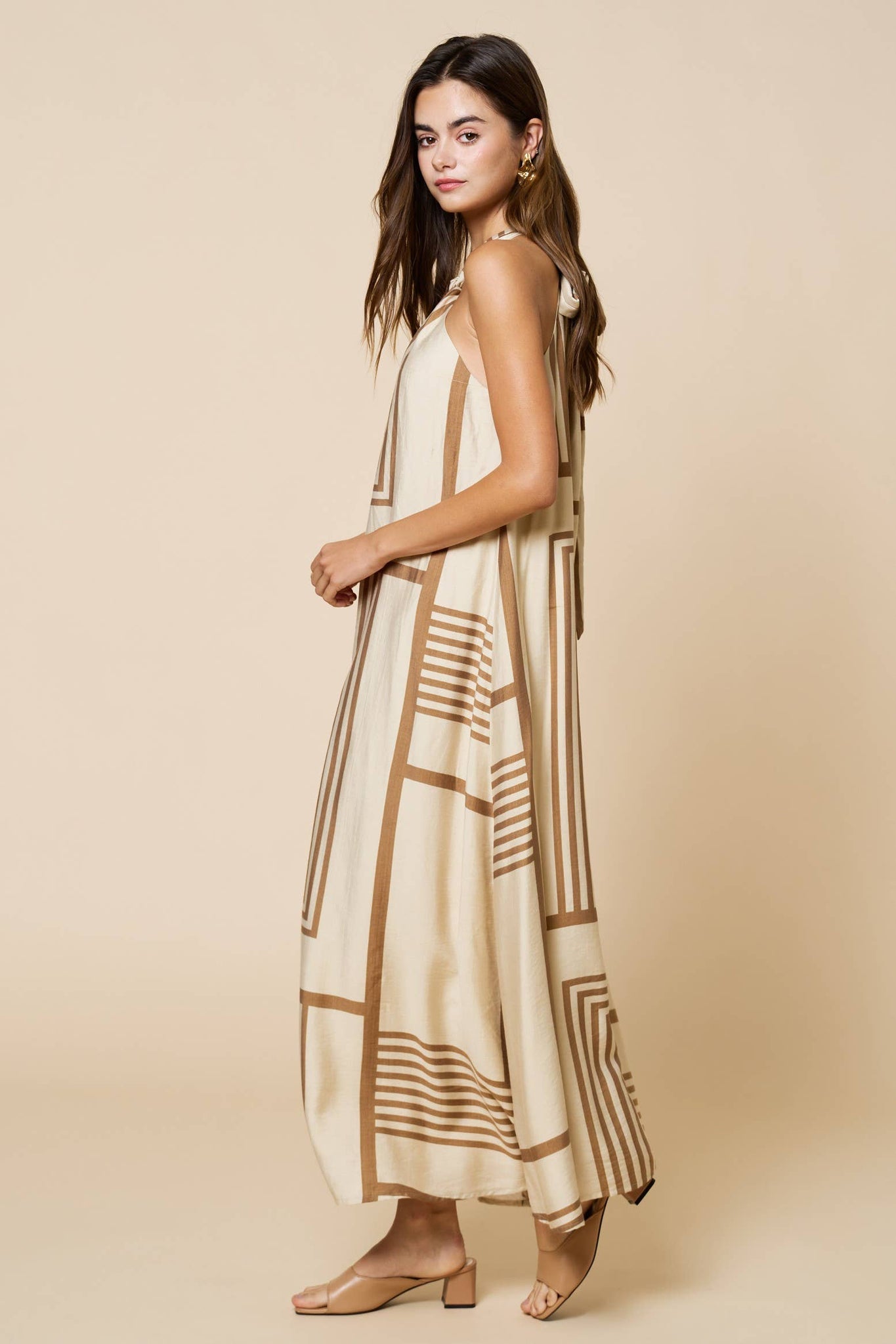 keyhole halter maxi dress Ragen Keyhole Halter Maxi Dress
