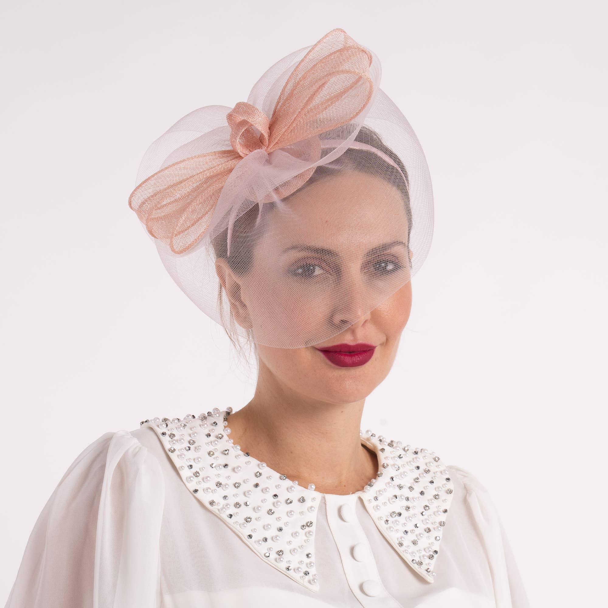 Sinamay/Crinoline Bow Fascinator