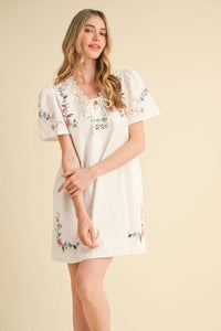 Daphne Shift Dress