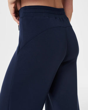 AirEssentials Wide Leg Pant - Spanx Navy