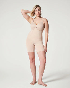 SPANXsculpt High-Waisted Mid-Thigh Short